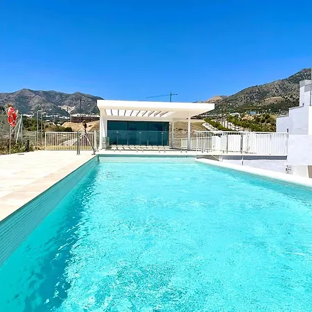 Majestic By The Beach, Fuengirola