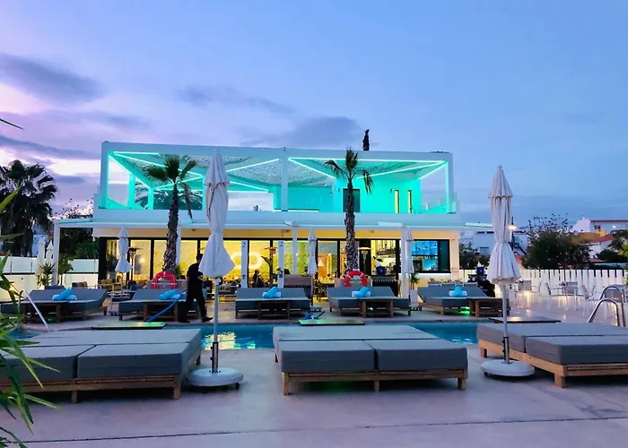 Majestic By The Beach, 公寓